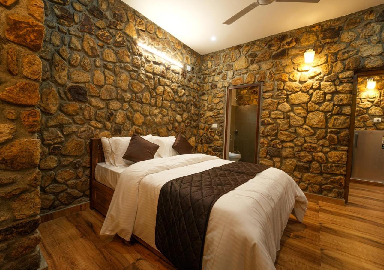 Tiyans Stone Castle Private Tea Villa Vagamon By Voye Homes Buitenkant foto