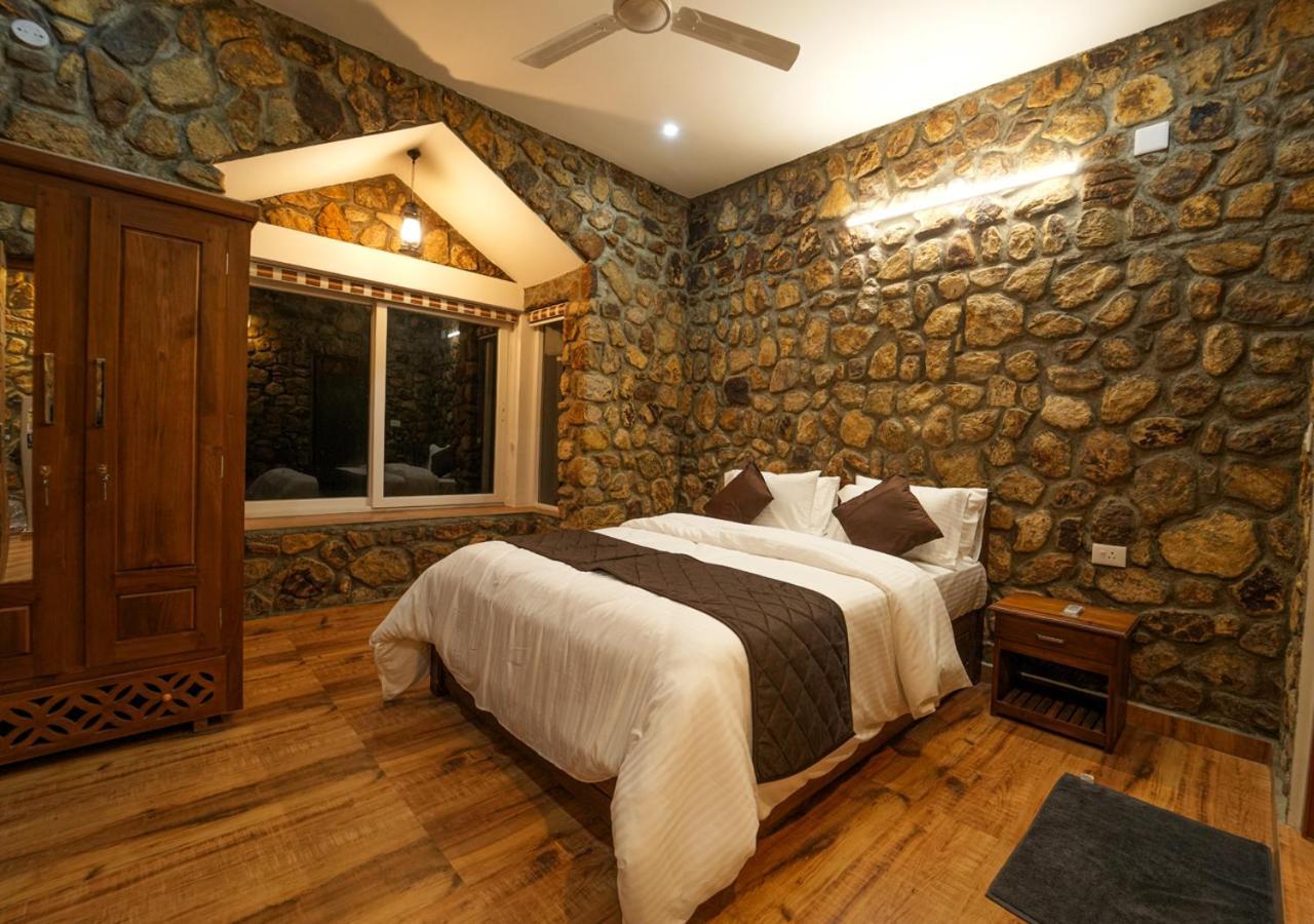 Tiyans Stone Castle Private Tea Villa Vagamon By Voye Homes Buitenkant foto