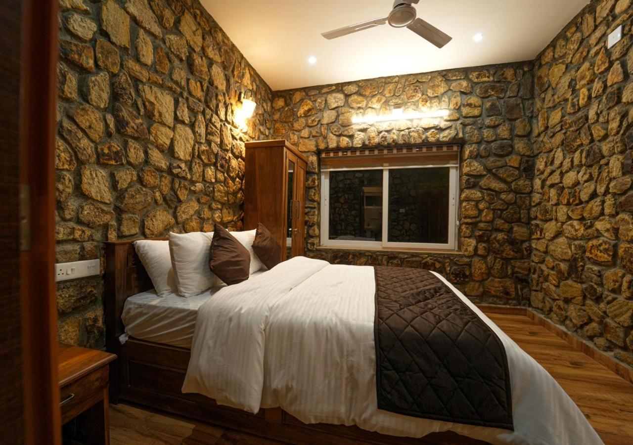 Tiyans Stone Castle Private Tea Villa Vagamon By Voye Homes Buitenkant foto
