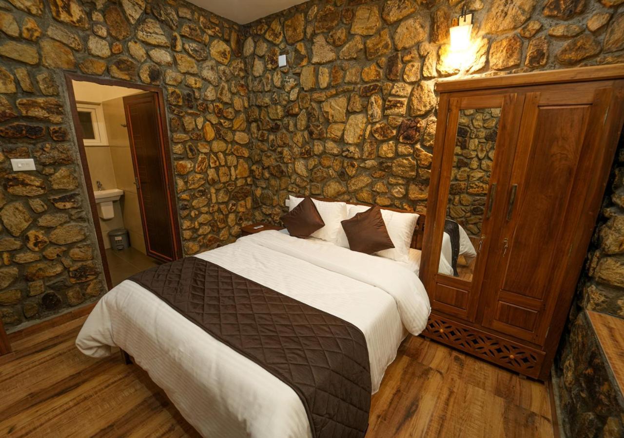 Tiyans Stone Castle Private Tea Villa Vagamon By Voye Homes Buitenkant foto
