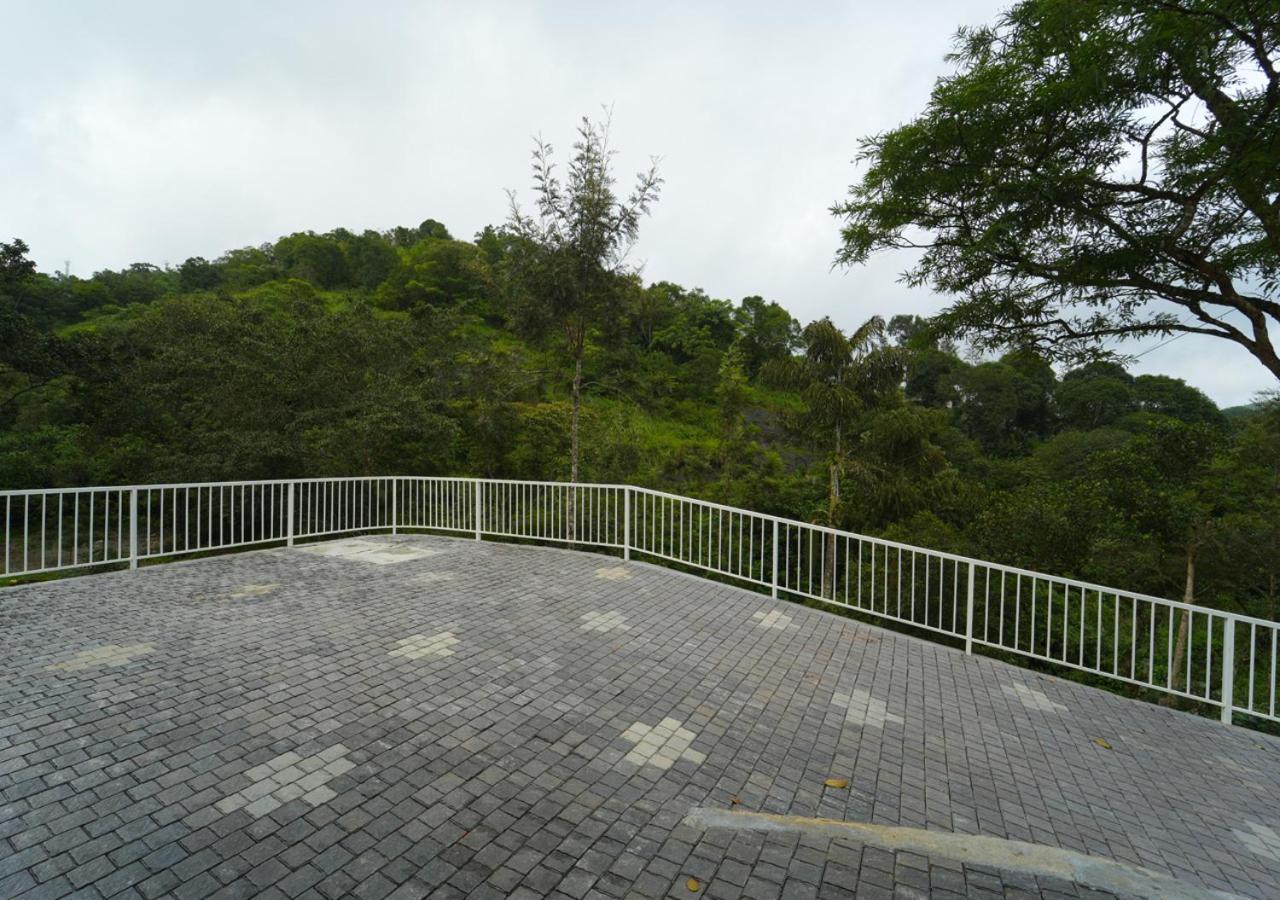 Tiyans Stone Castle Private Tea Villa Vagamon By Voye Homes Buitenkant foto
