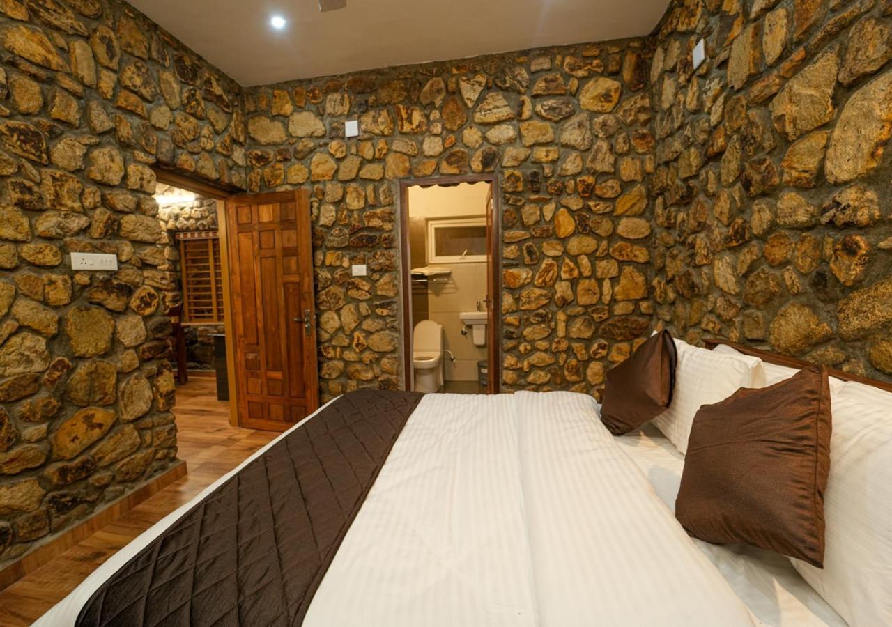 Tiyans Stone Castle Private Tea Villa Vagamon By Voye Homes Buitenkant foto